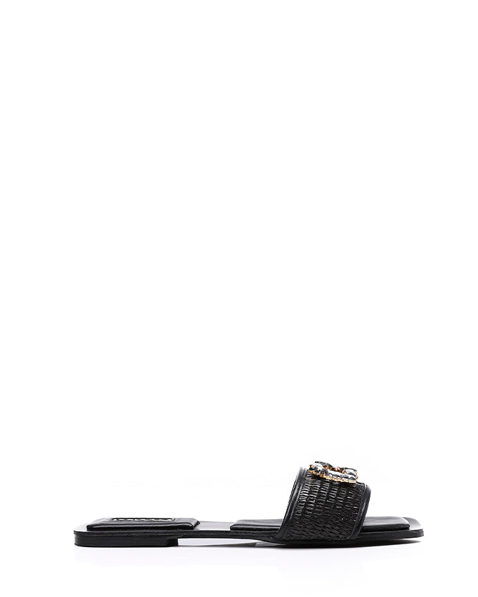 FAN-DJTF-019 Stined Buckle Slip On Straw Slippers