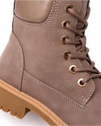 GER-DVTH-025 Nubuck Half Boot
