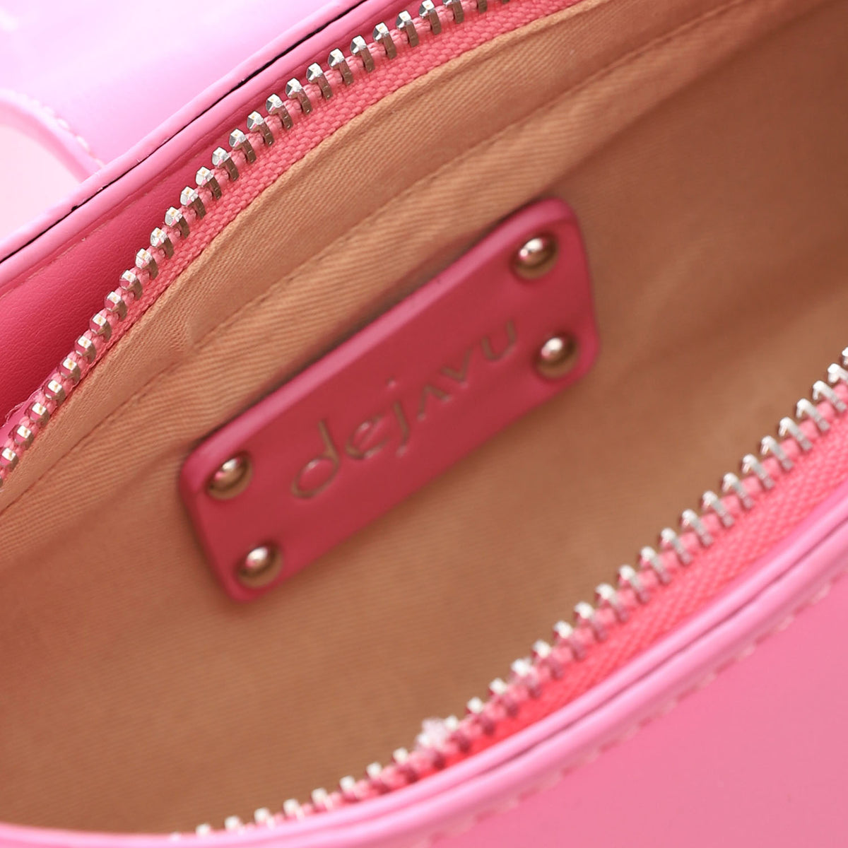LID-DJTF-027 Decorative Multi-Belted Leather Shoulder Bag