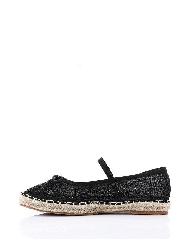 JAL-DJTV-004 Prominent Pattern Flat Shoes