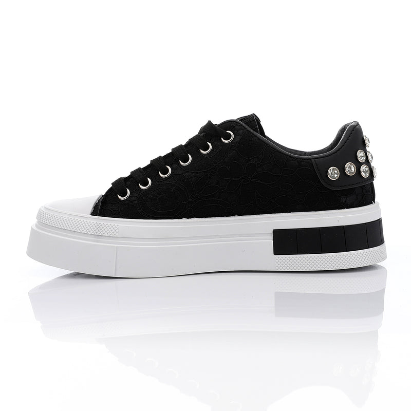 GPS-DVTF-013 Sneaker With Studded Heel Notch