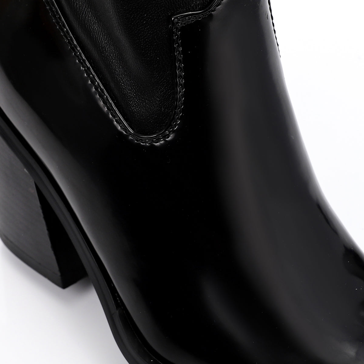 PRD-DVTF-005 RoundToecap Heeled Calf Boot