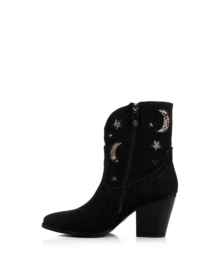 PRD-DVTF-007  Crescents & Stars Half Boot