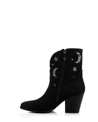 PRD-DVTF-007  Crescents & Stars Half Boot