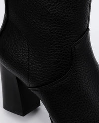 SUN-DVTF-002 Triangular Toecap Heeled Boot
