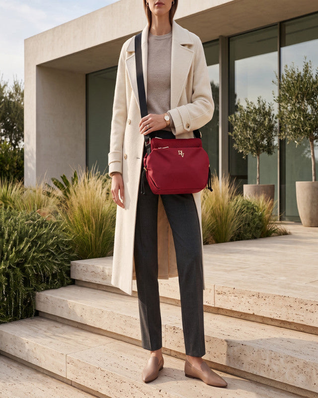 DEE-DVTS-002 Lightweight Zipped Crossbody Bag