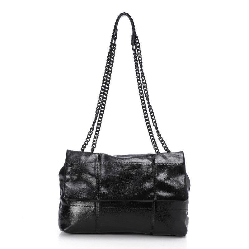 DEE-DVTS-003 Crinkle Patent Chain Shoulder Bag