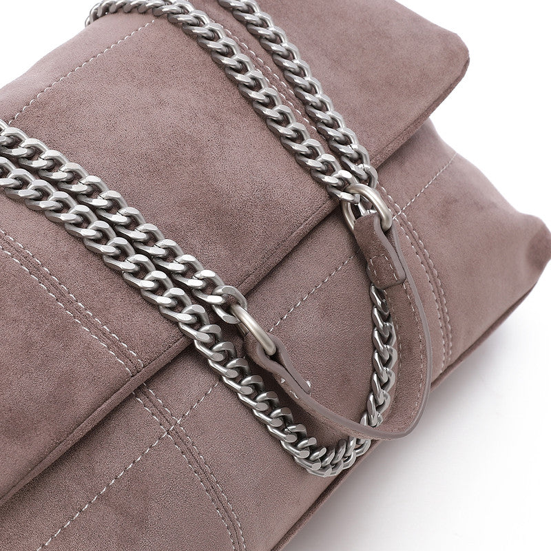 DEE-DVTS-003 Crinkle Patent Chain Shoulder Bag