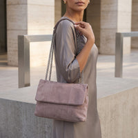DEE-DVTS-003 Crinkle Patent Chain Shoulder Bag