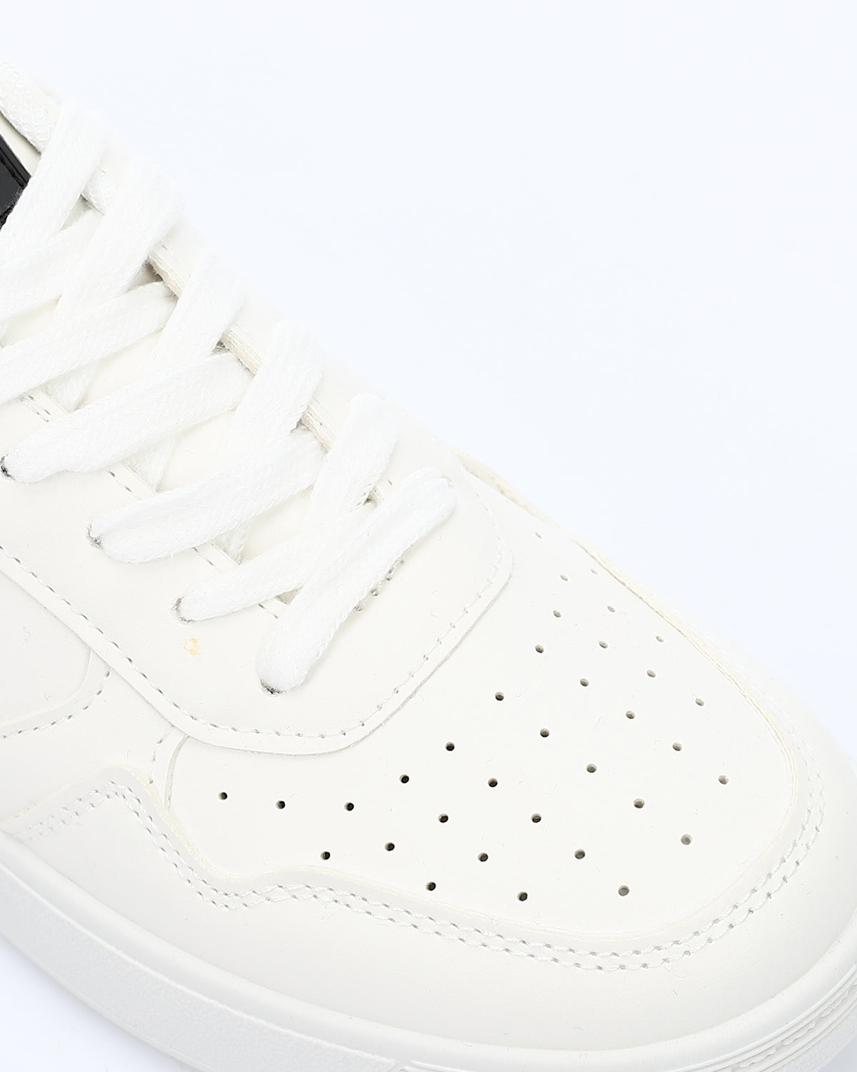 GPS-DVTV-018 Perforated Leather Sneakers