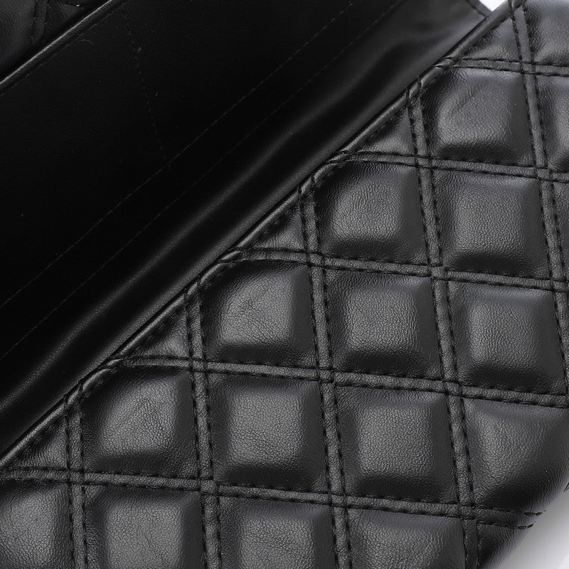 LID-DJTV-029 Lock Closure Quilted Wallet