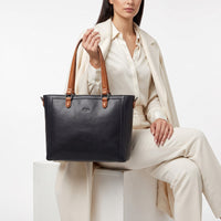LID-DVTS-032 Leather Zipped Everyday Shoulder Bag